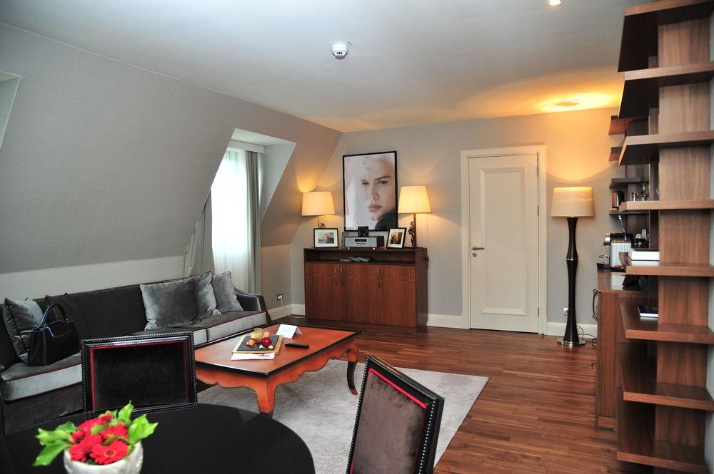 Hotel TITANIC Gendarmenmarkt Berlin