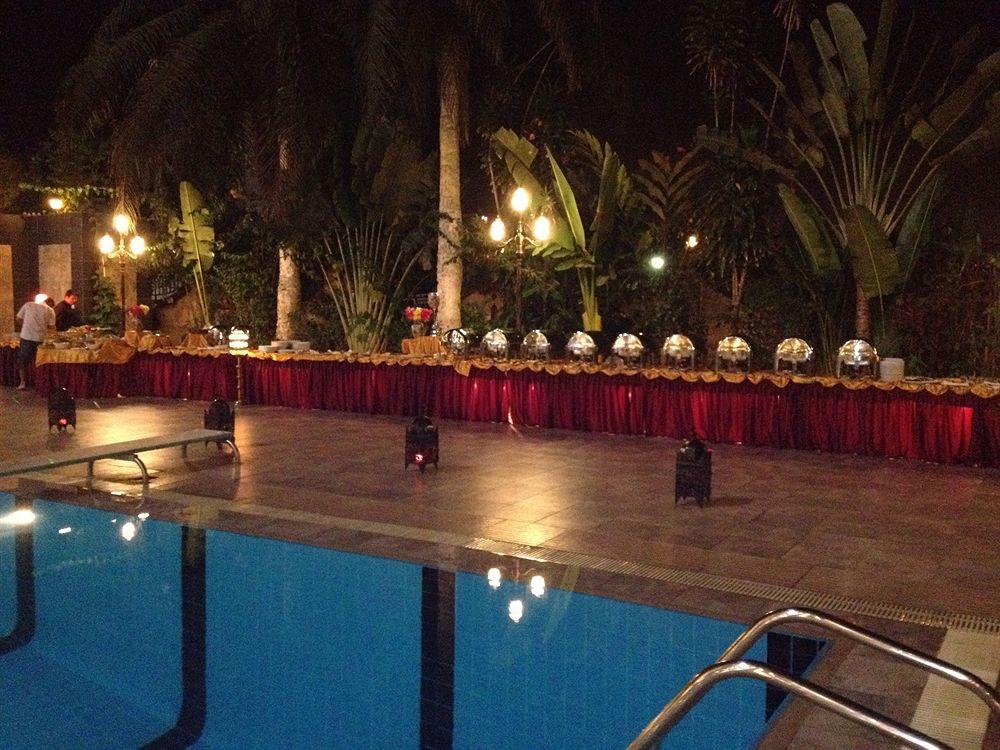 Vista Piscina Atlantic Palace Hotel