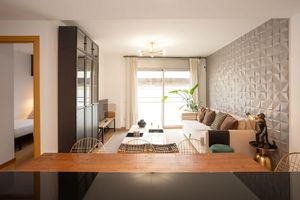 Alquiler Vacacional - Modern Apartment Near Pl Espa a