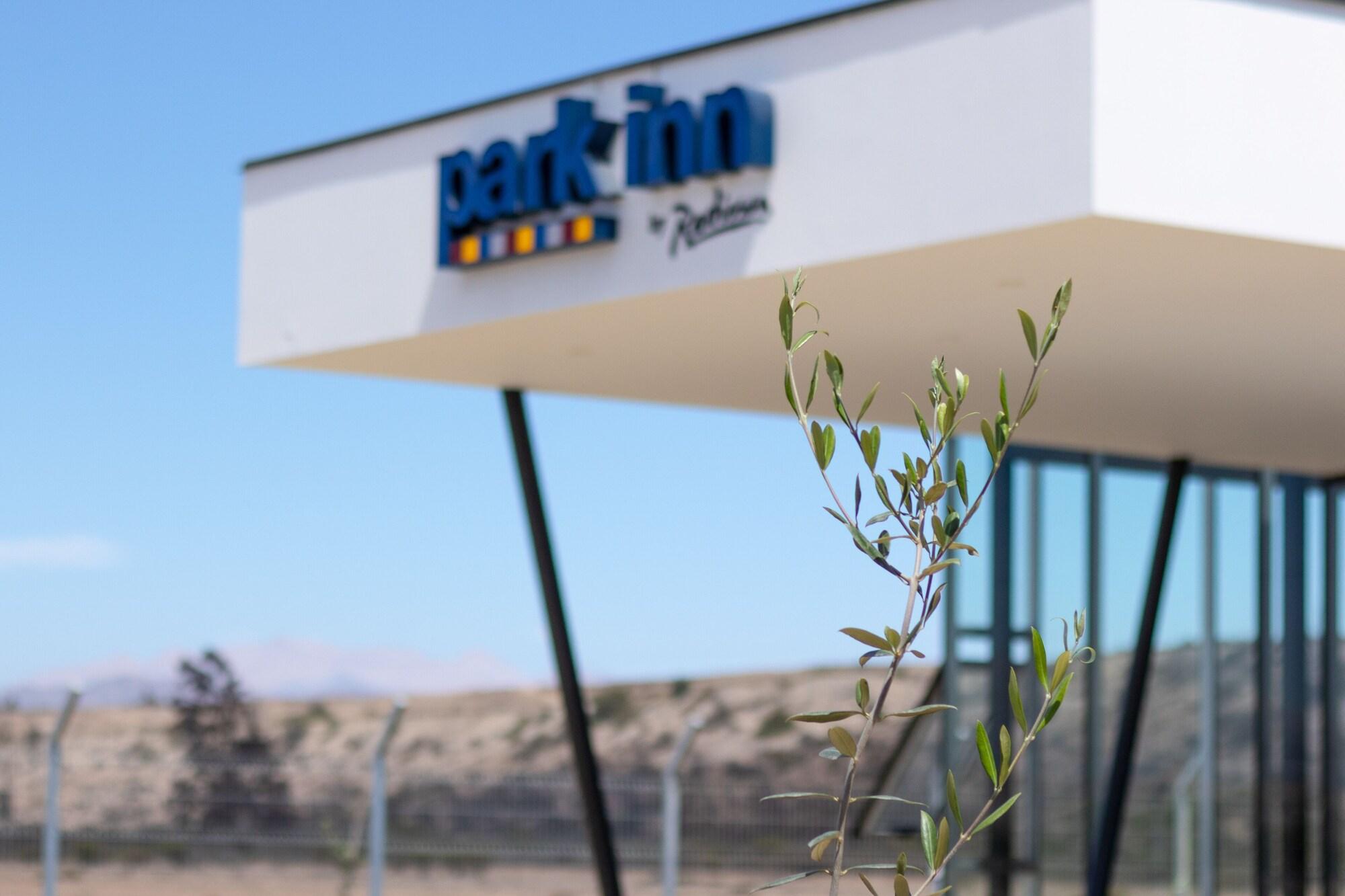 Vista Exterior Park Inn by Radisson Los Olivos de Vallenar