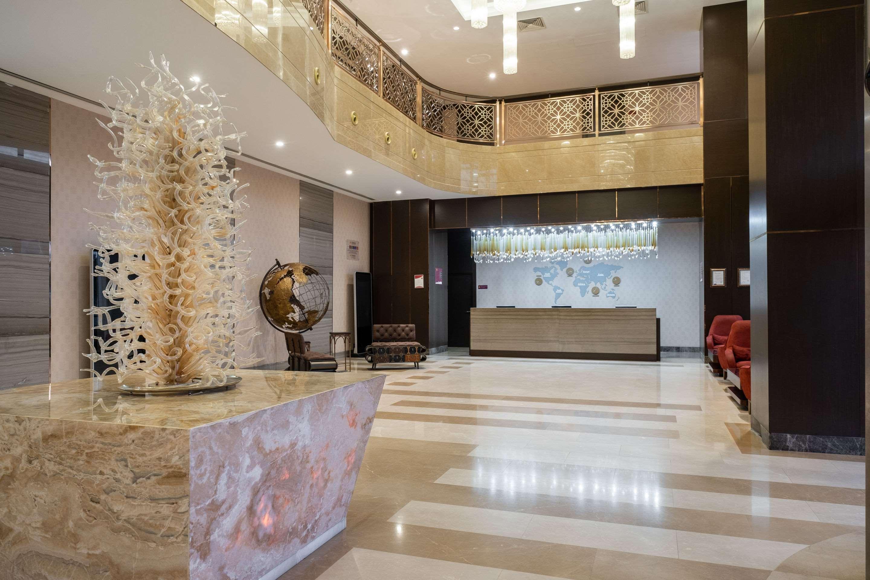Vista Lobby Clarion Hotel Istanbul Mahmutbey