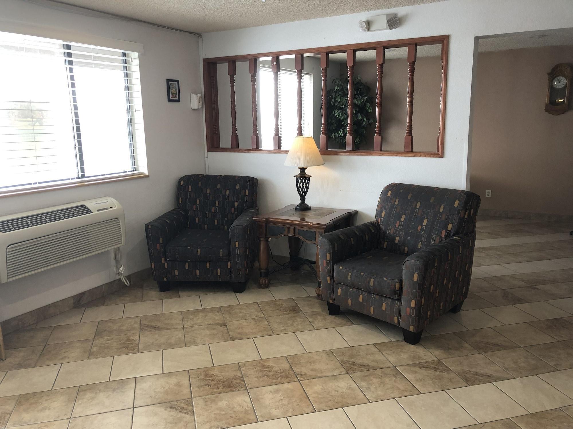 Vista Lobby Super 8 by Wyndham Winnemucca NV