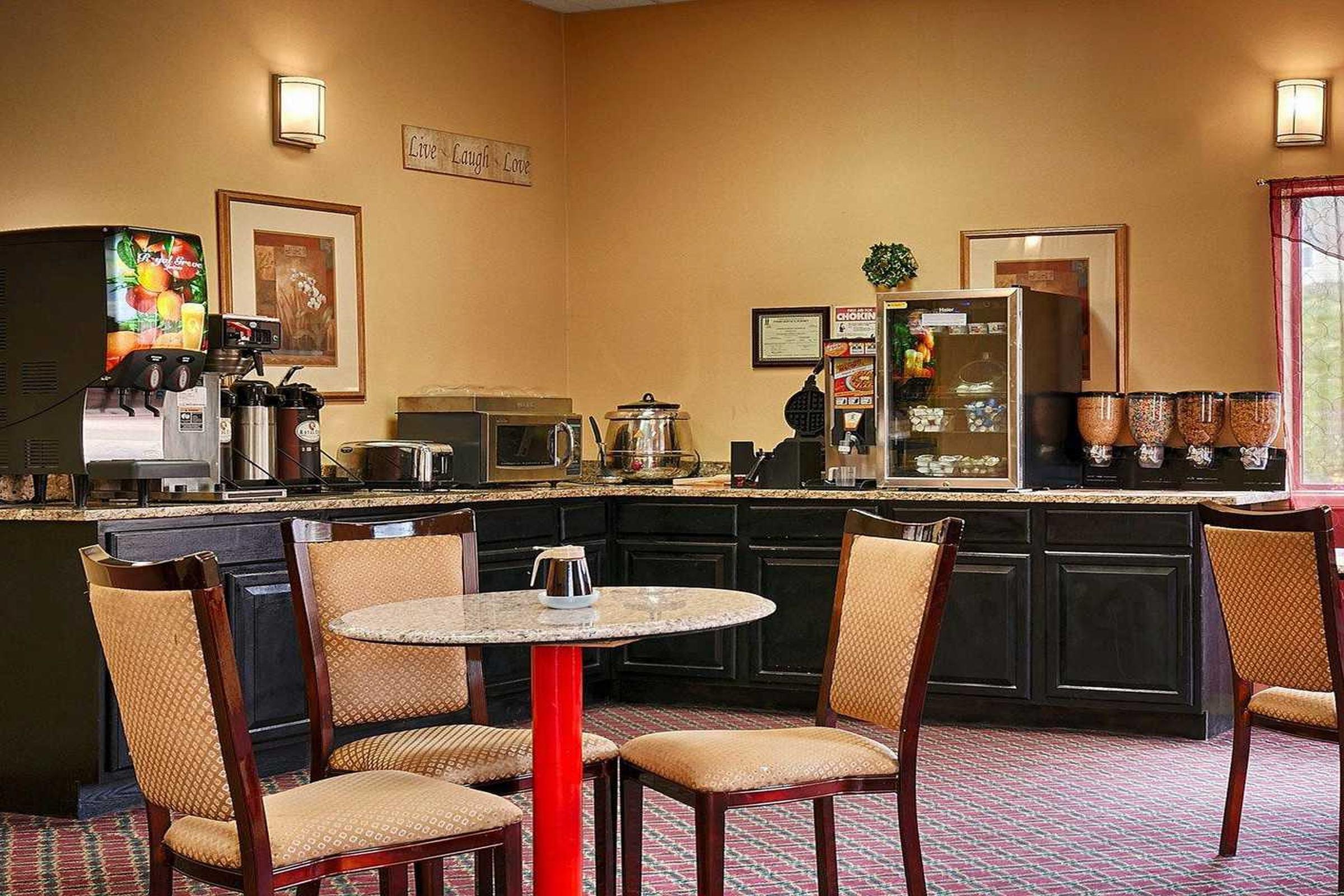Restaurant Econo Lodge Inn & Suites Chickamauga Battlefield