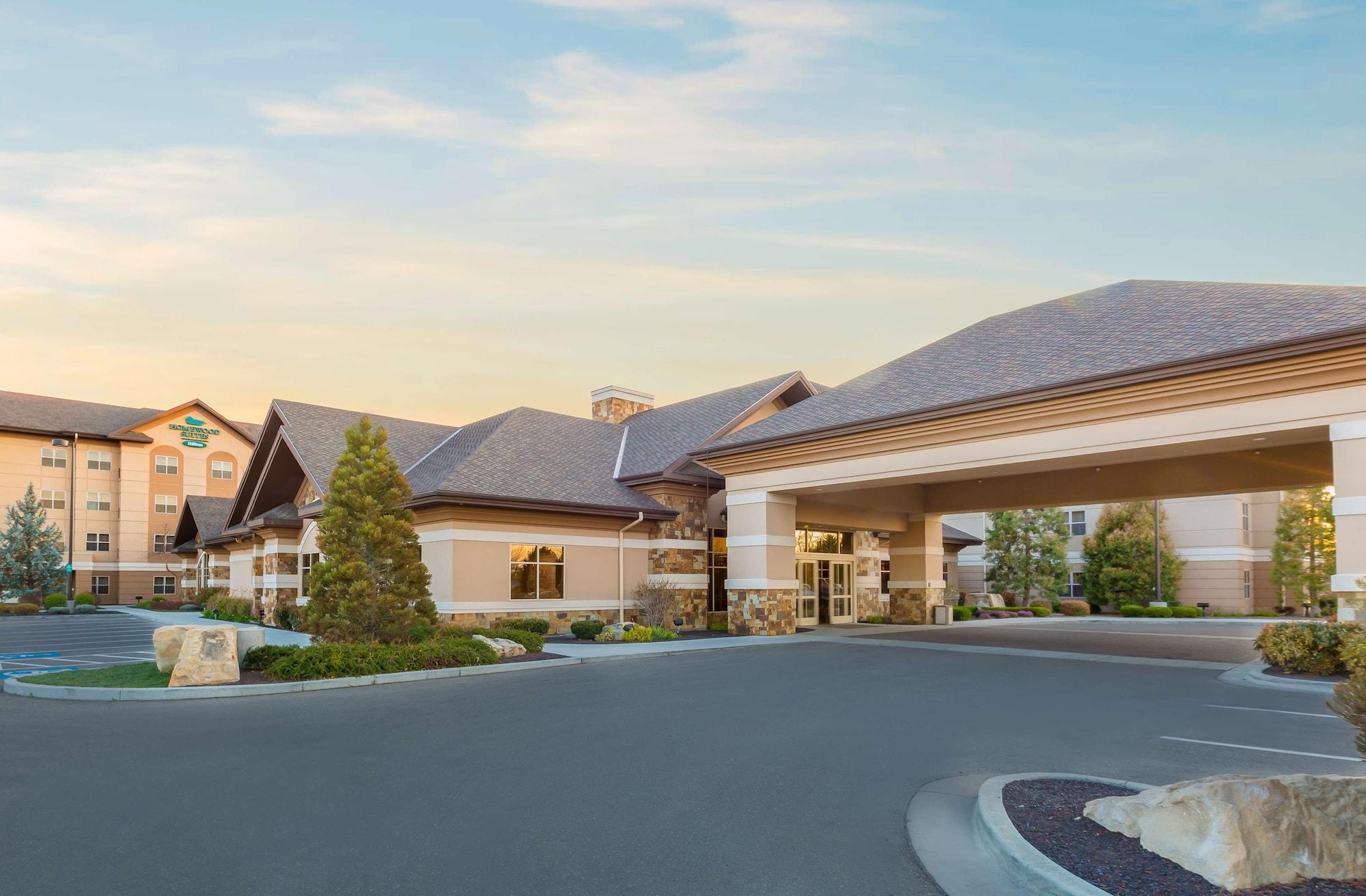 Varios Homewood Suites by Hilton Boise