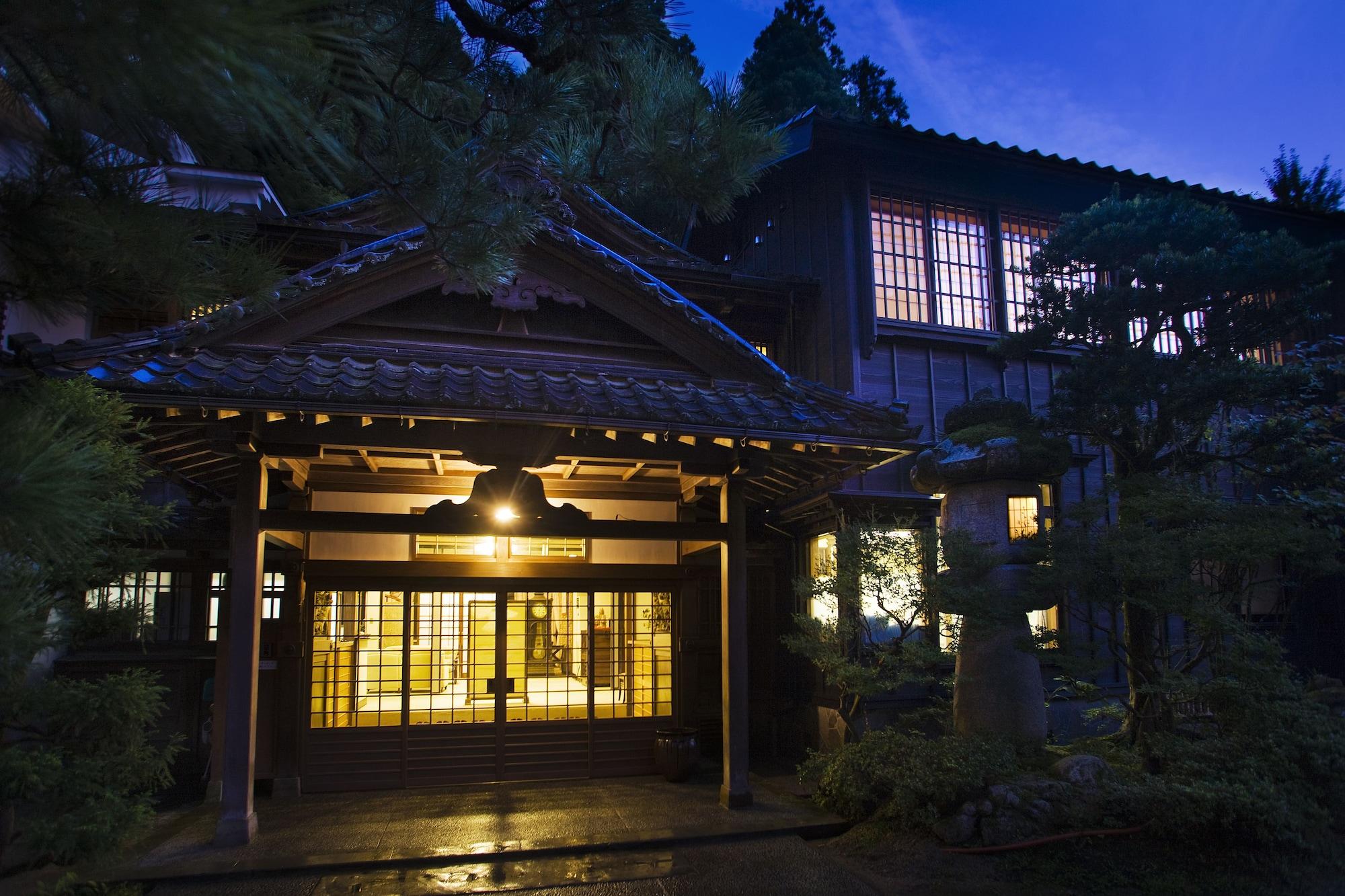 Vista Exterior Motoyu Ishiya