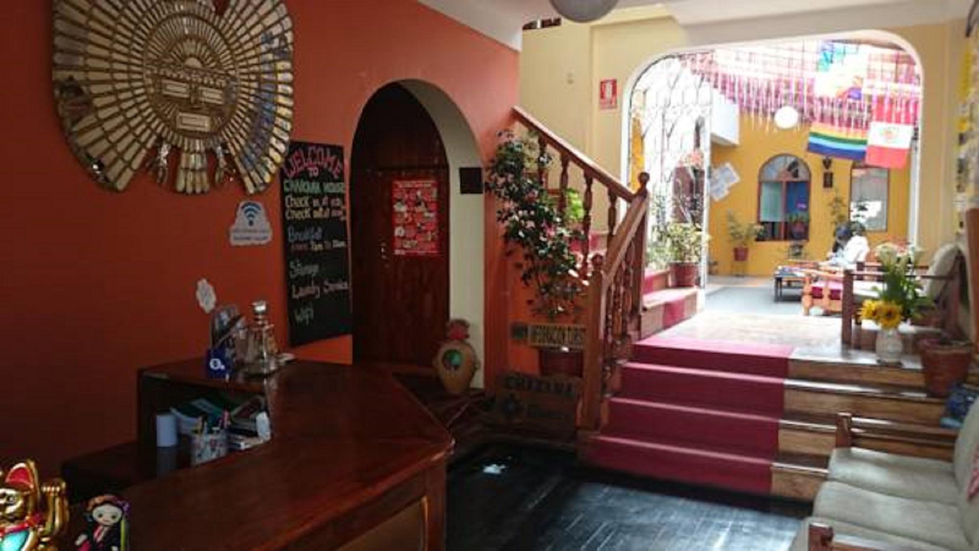 Varios Chakana House Hostel
