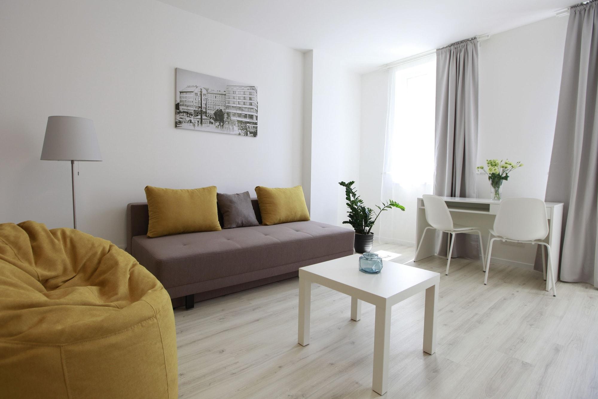 Vista Exterior City Center Best Place Apartments