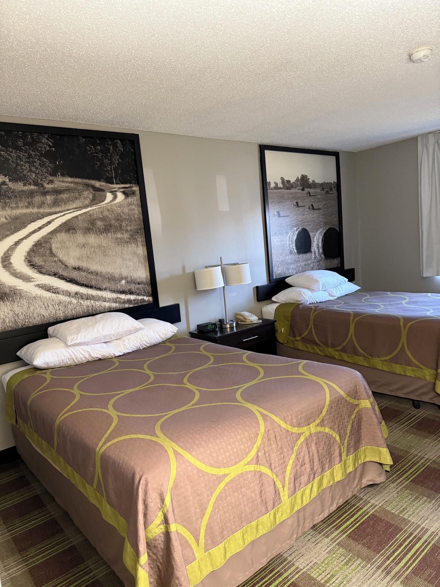 Habitación Super 8 by Wyndham Campbellsville KY