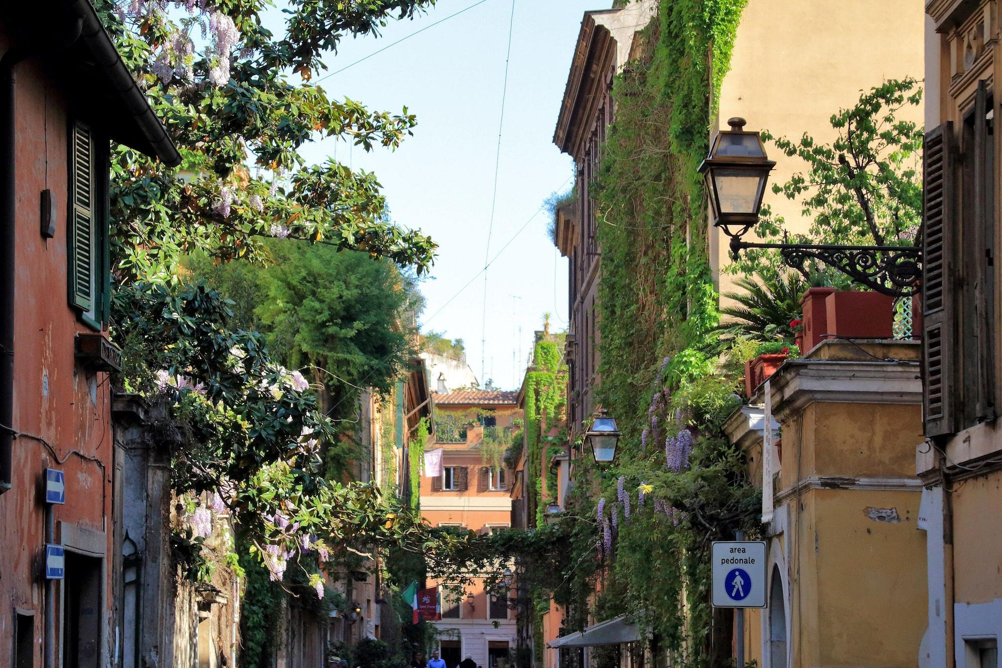 Vista Exterior Piazzetta Margutta - My Extra Home