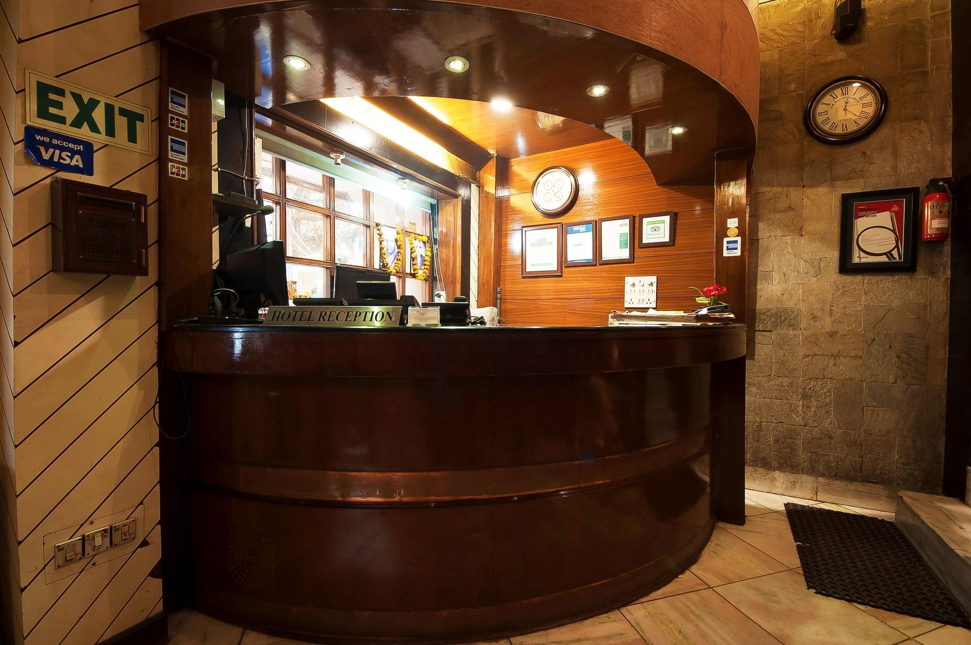 Vista Lobby Metropolis Tourist Home