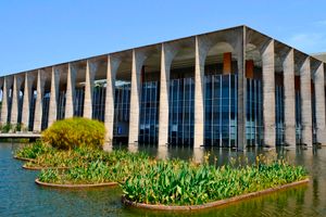 Passagem - Voos para Brasília