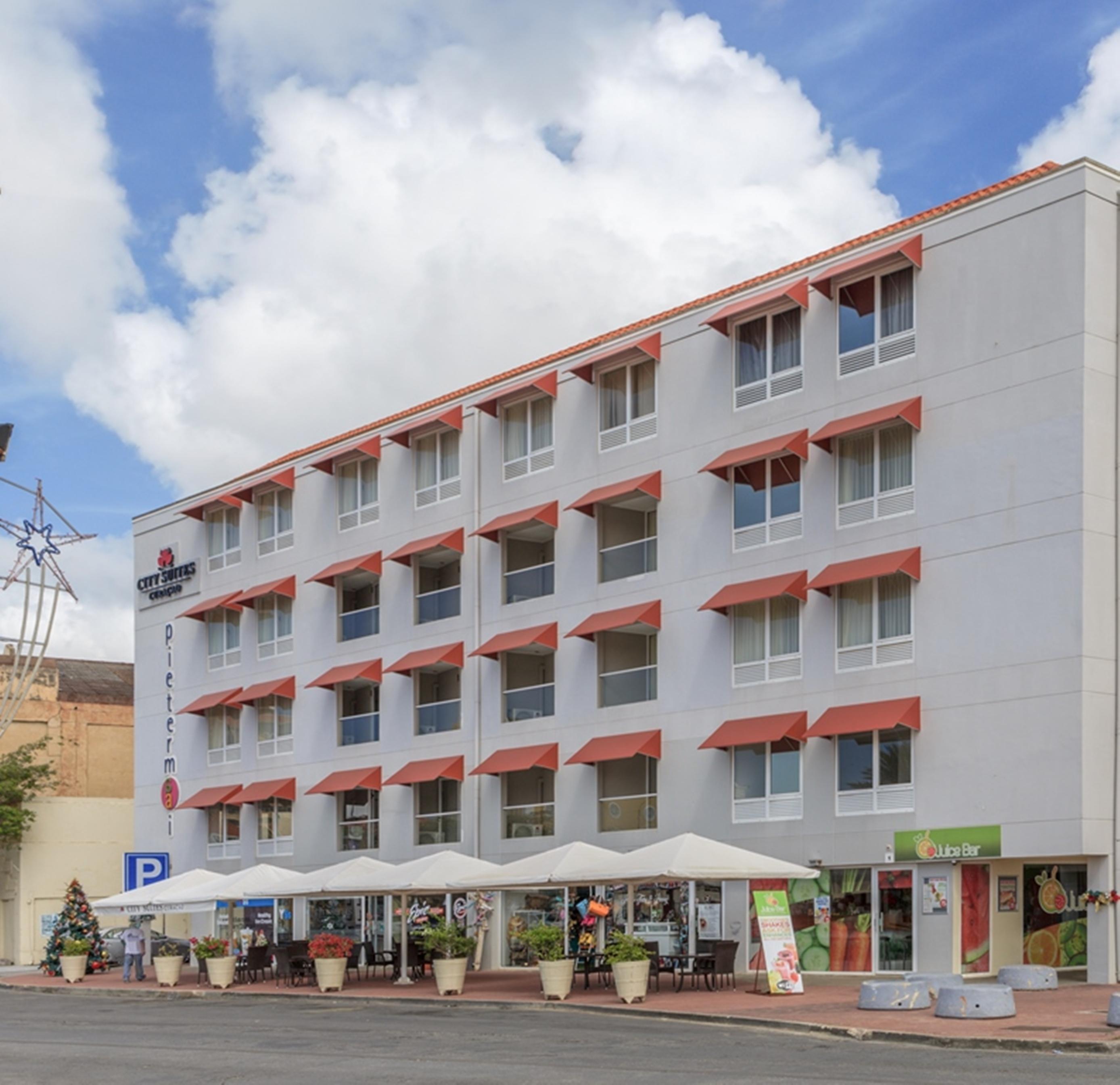 Vista Exterior Majestic City Suites & Beach Hotel