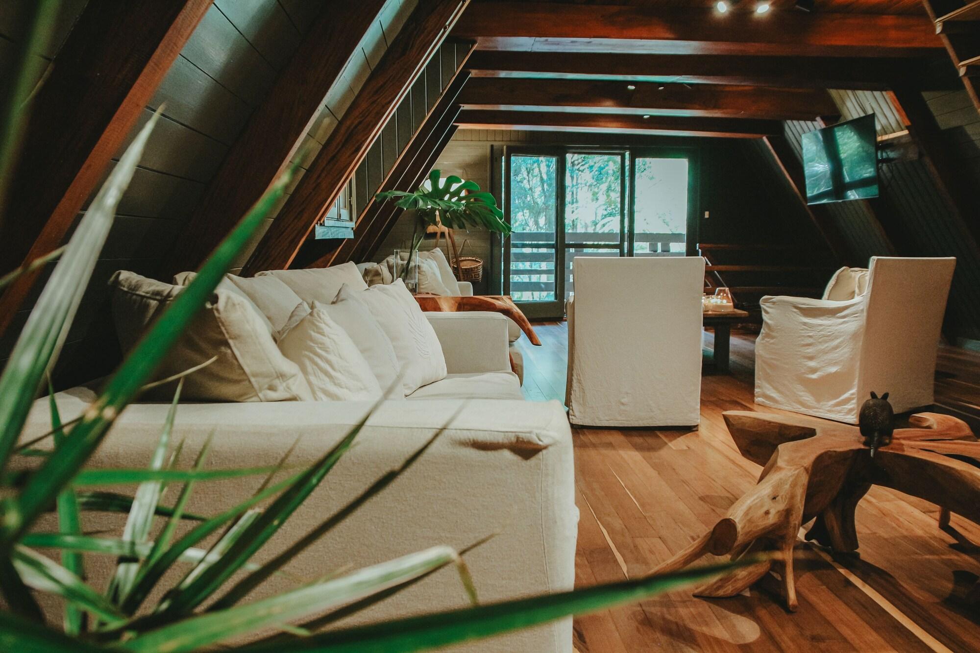 Vista Lobby Overo Lodge & Selva