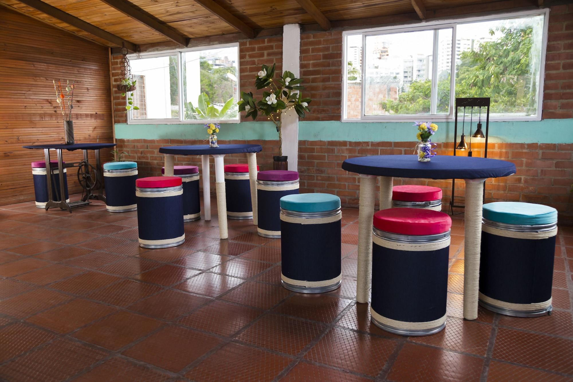 Bar/Salón Deportel Calì