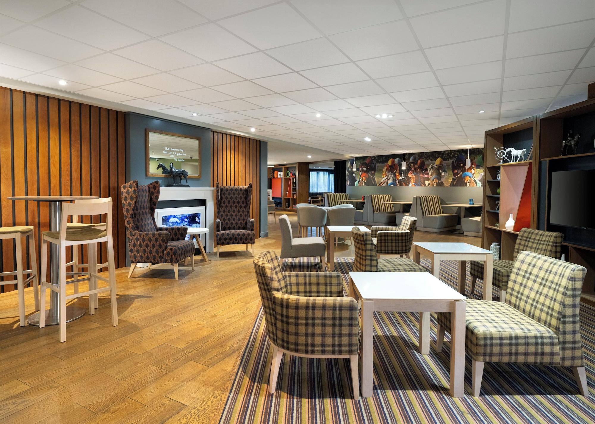 Bar/Salón Holiday Inn Huntingdon - Racecourse by IHG