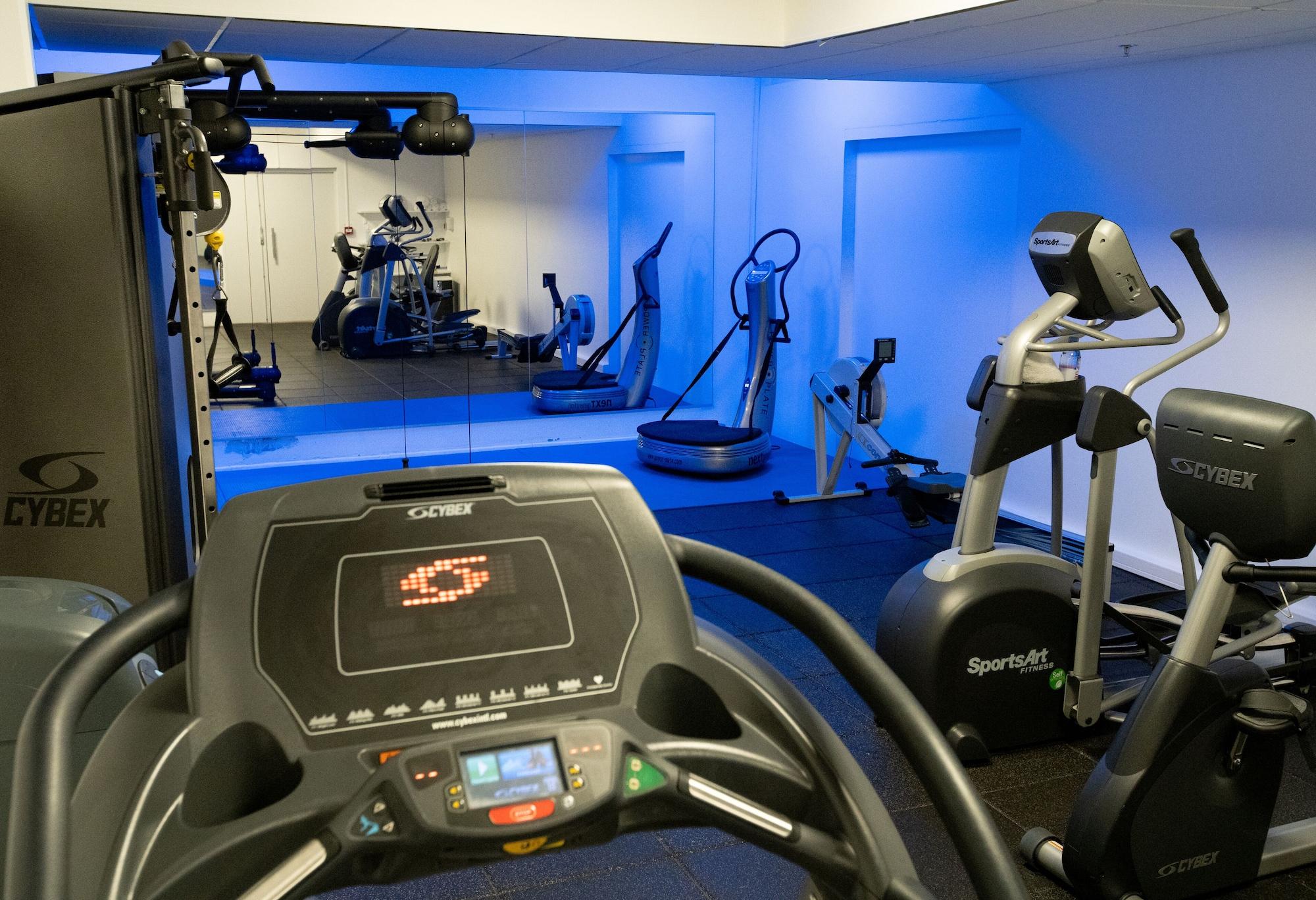 Gimnasio Renaissance Paris Hippodrome De St. Cloud Hotel
