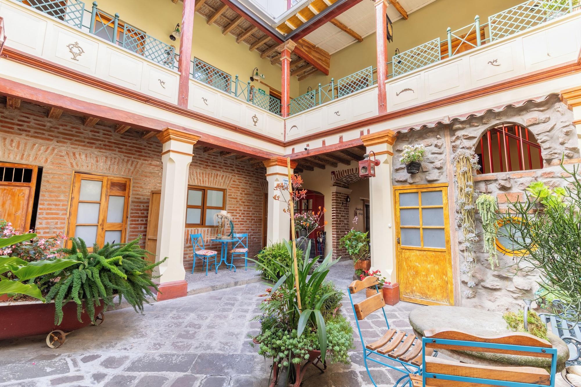 Vista Exterior Old Town Quito Suites, Apartments & Boutique hotel