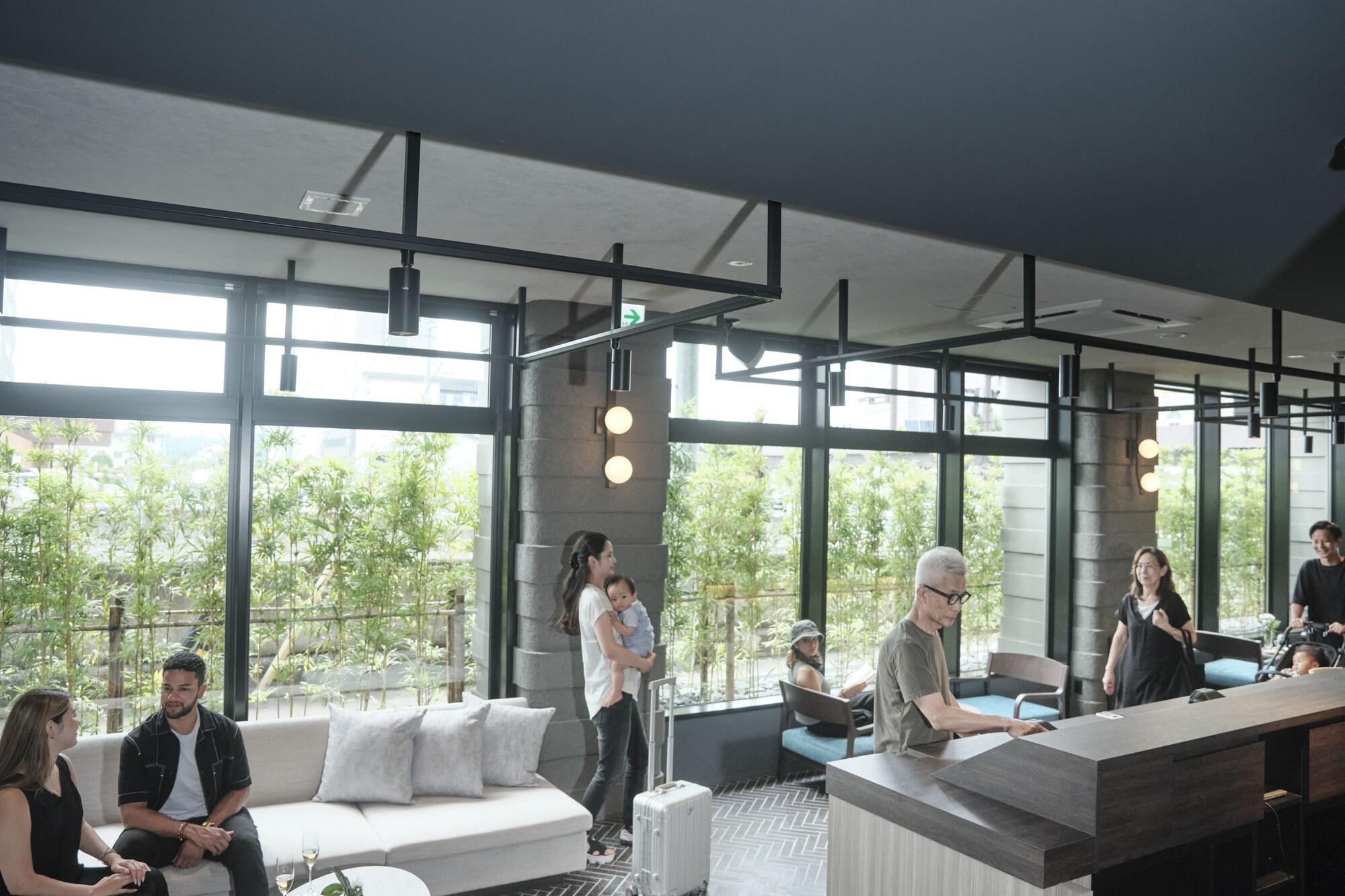 Vista Lobby FAV LUX HIDATAKAYAMA