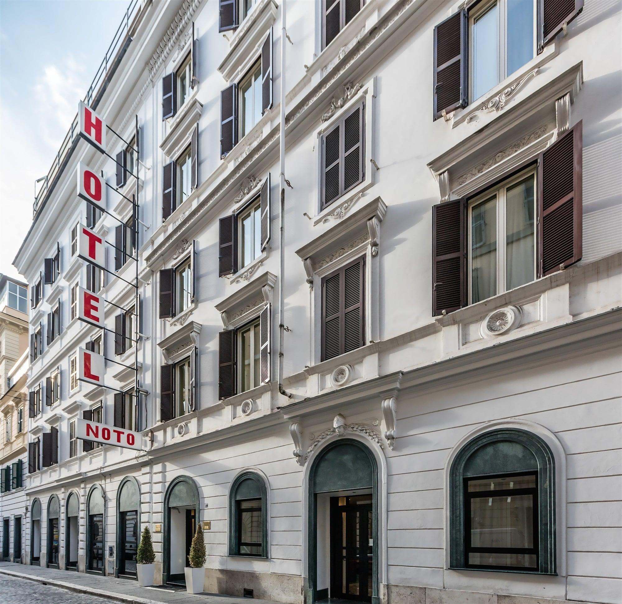 Varios Raeli Hotel Noto