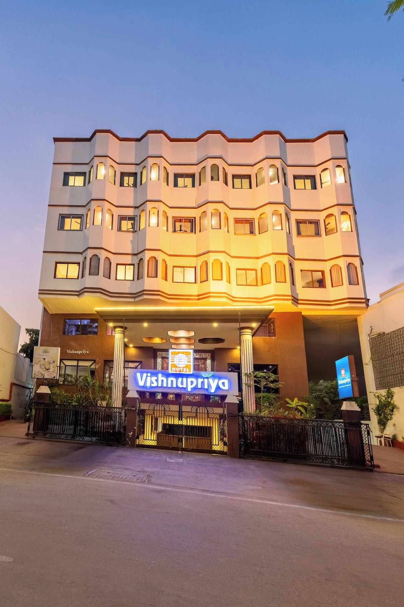 Vista Exterior Hotel Vishnupriya