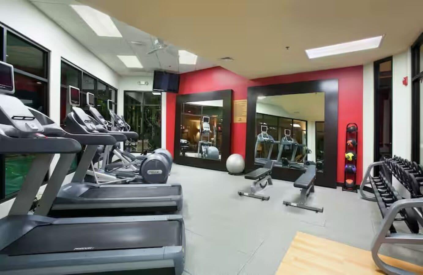 Gimnasio DoubleTree by Hilton Hotel Wichita Airport