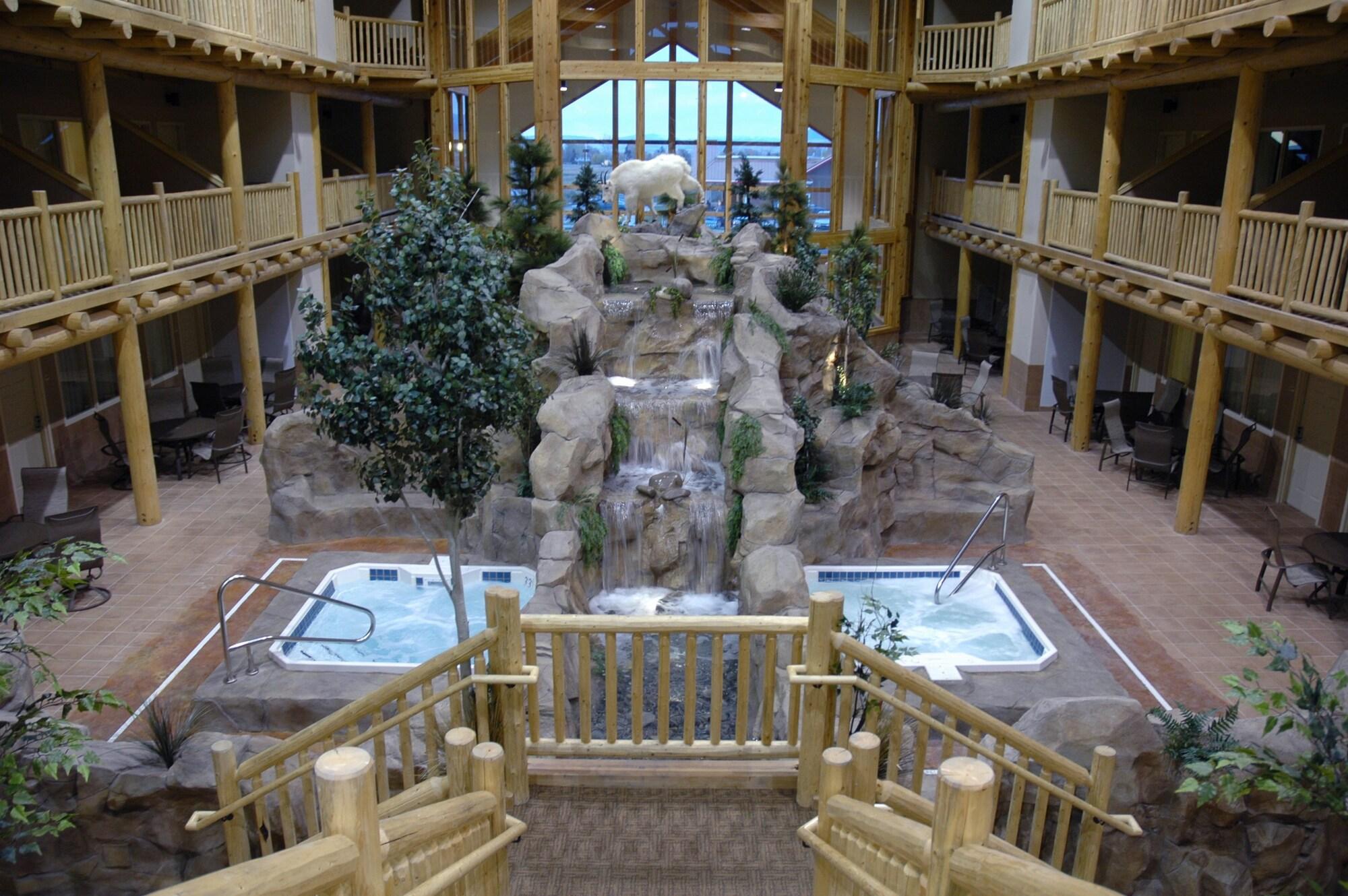 Spa Casper C'mon Inn Hotel & Suites