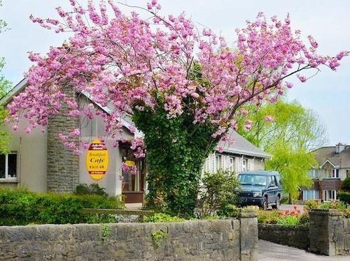 Varios Ach na Sheen Guest House
