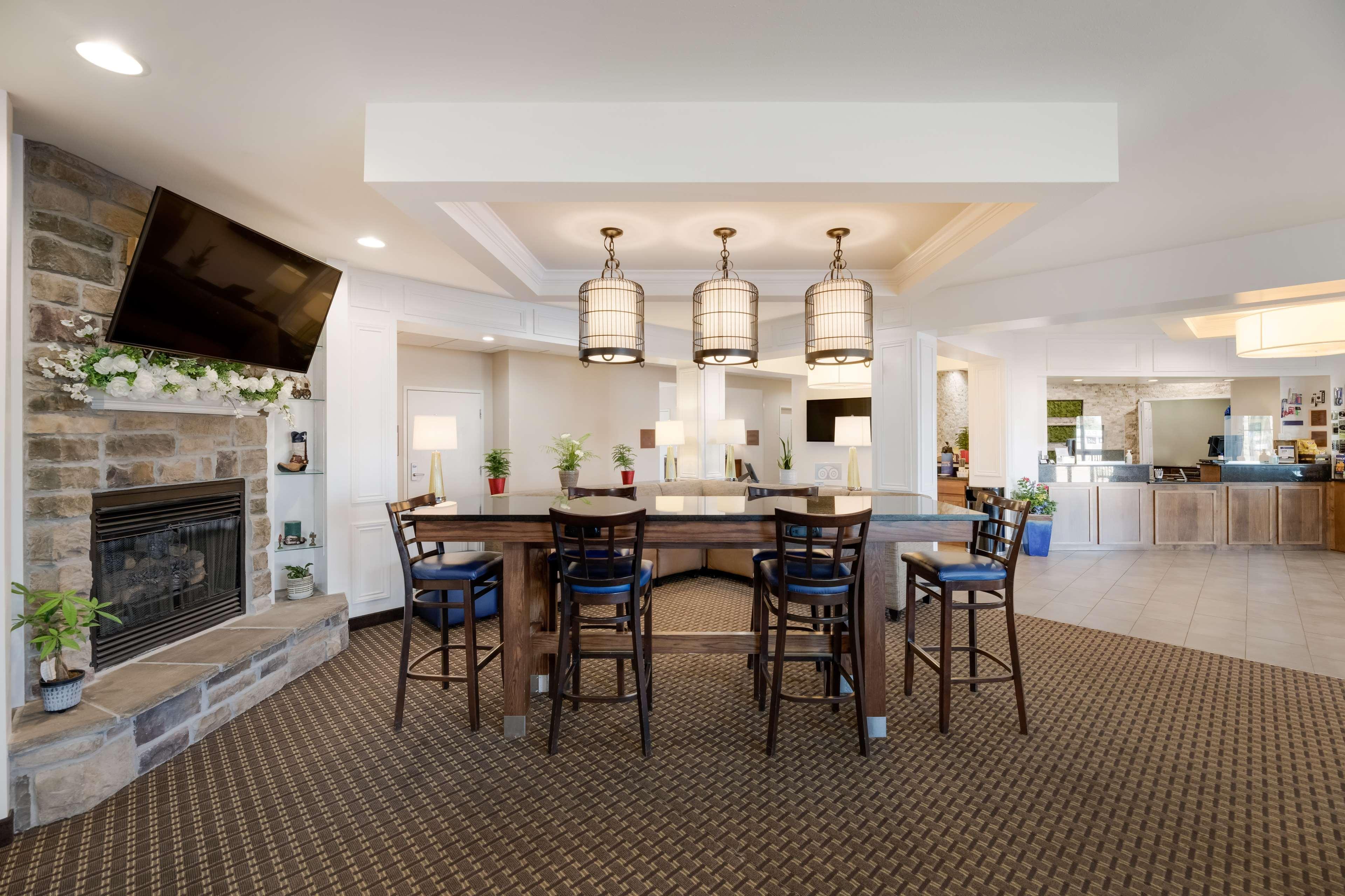 Vista Lobby Best Western North Bryant Inn San Angelo