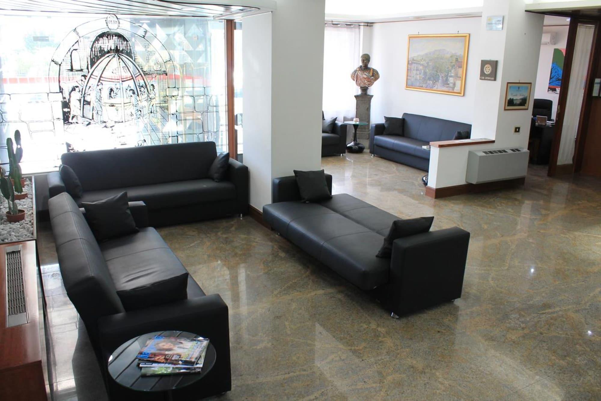 Vista Lobby Augustus