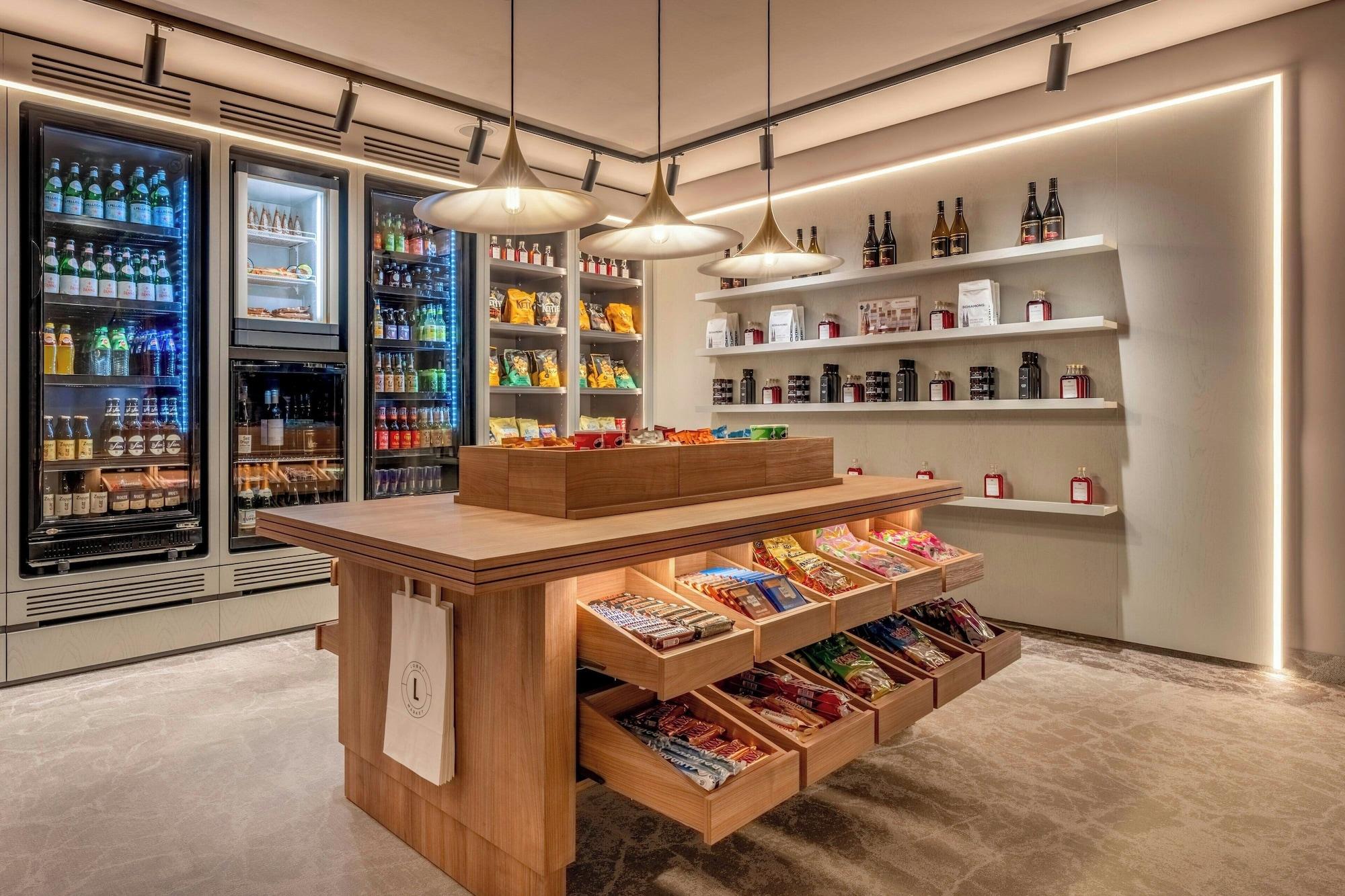 Vista Lobby Cologne Marriott Hotel