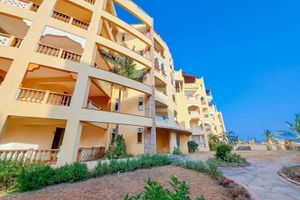 Alojamiento - Cool Breeze Beachfront Apartments