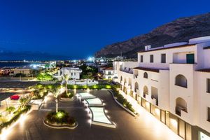 Alojamiento - Saracen Sands Hotel & Congress Centre