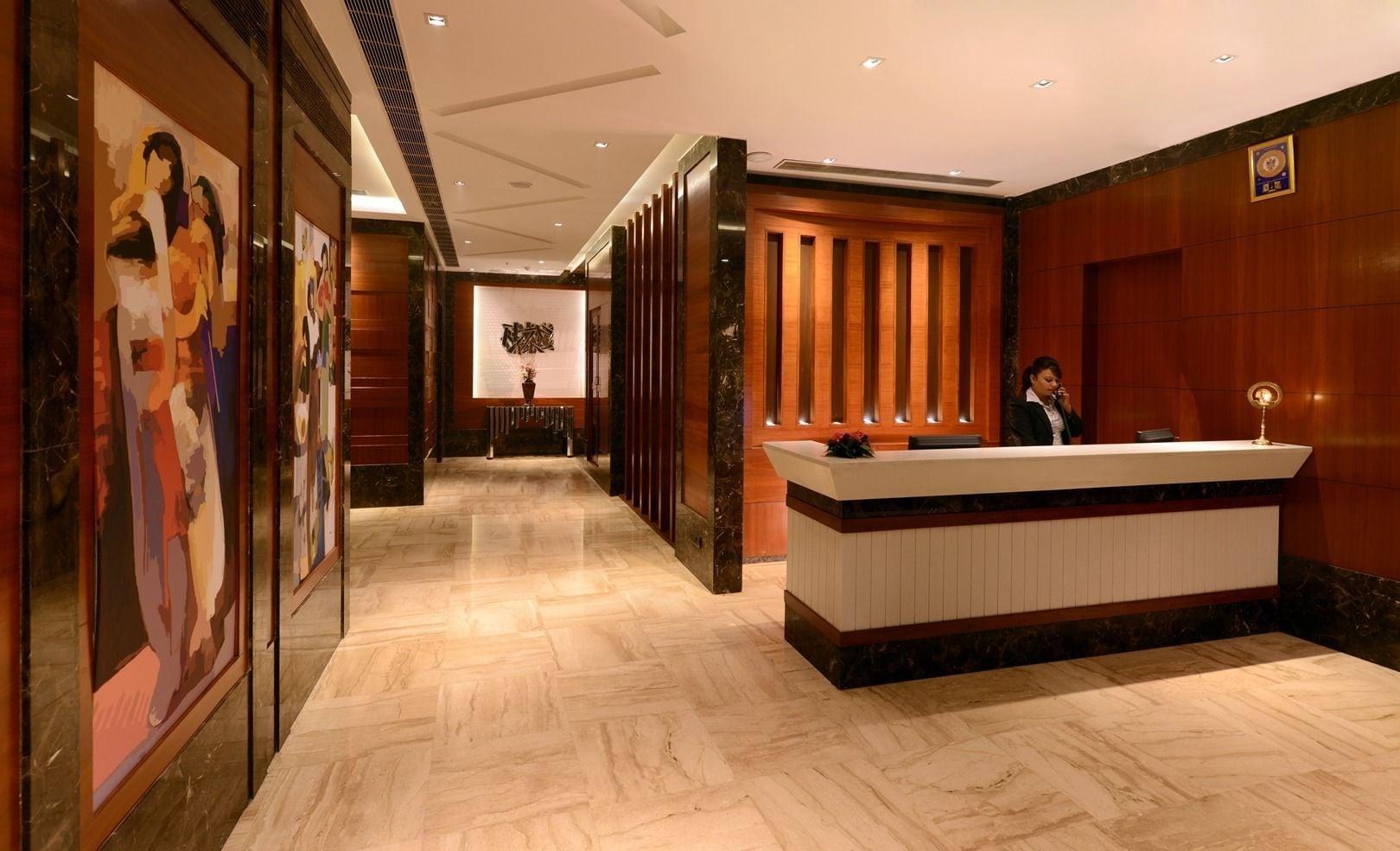 Vista Lobby JP Hotel & Resorts