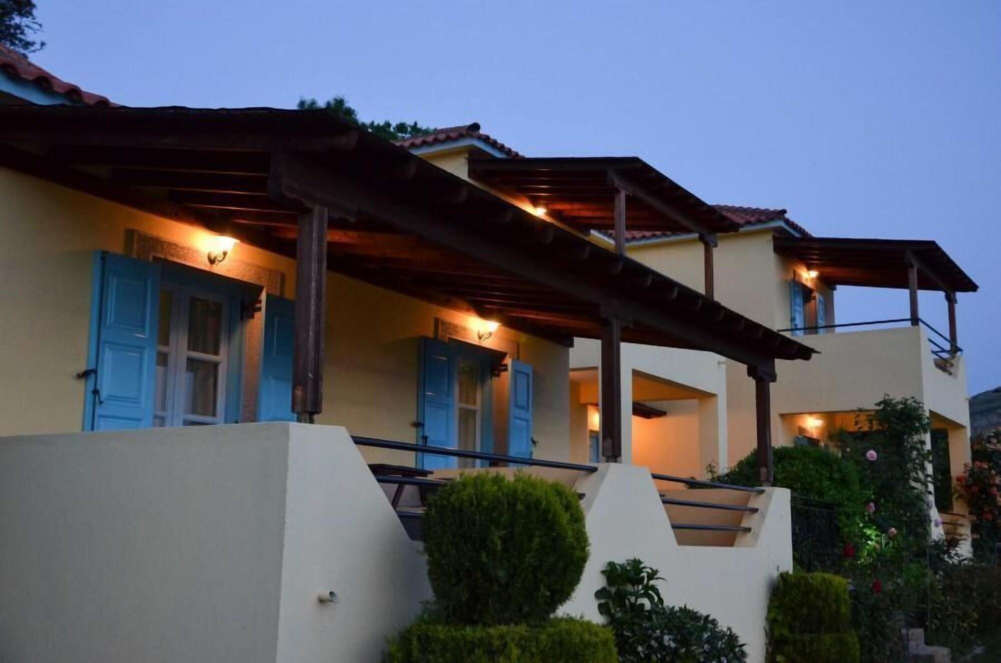 Varios Dina Hotel