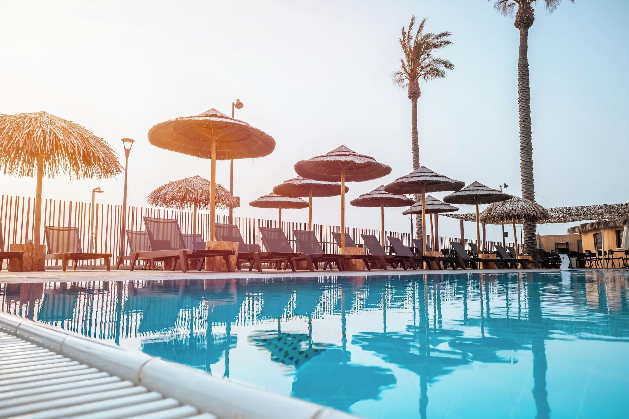 Vista Piscina Sea life Nahariya BY Jacob Hotels