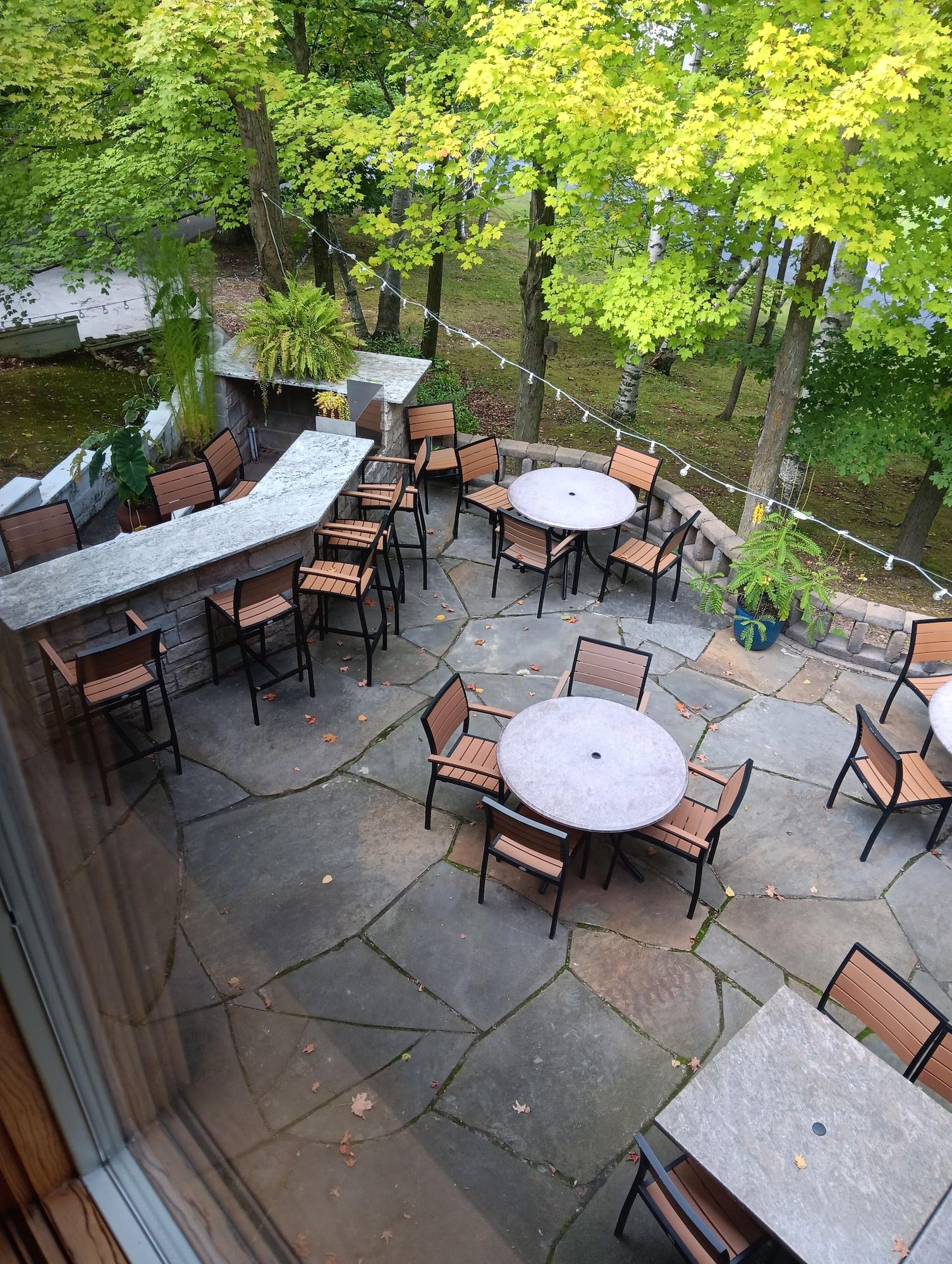 Restaurant White Birch Inn