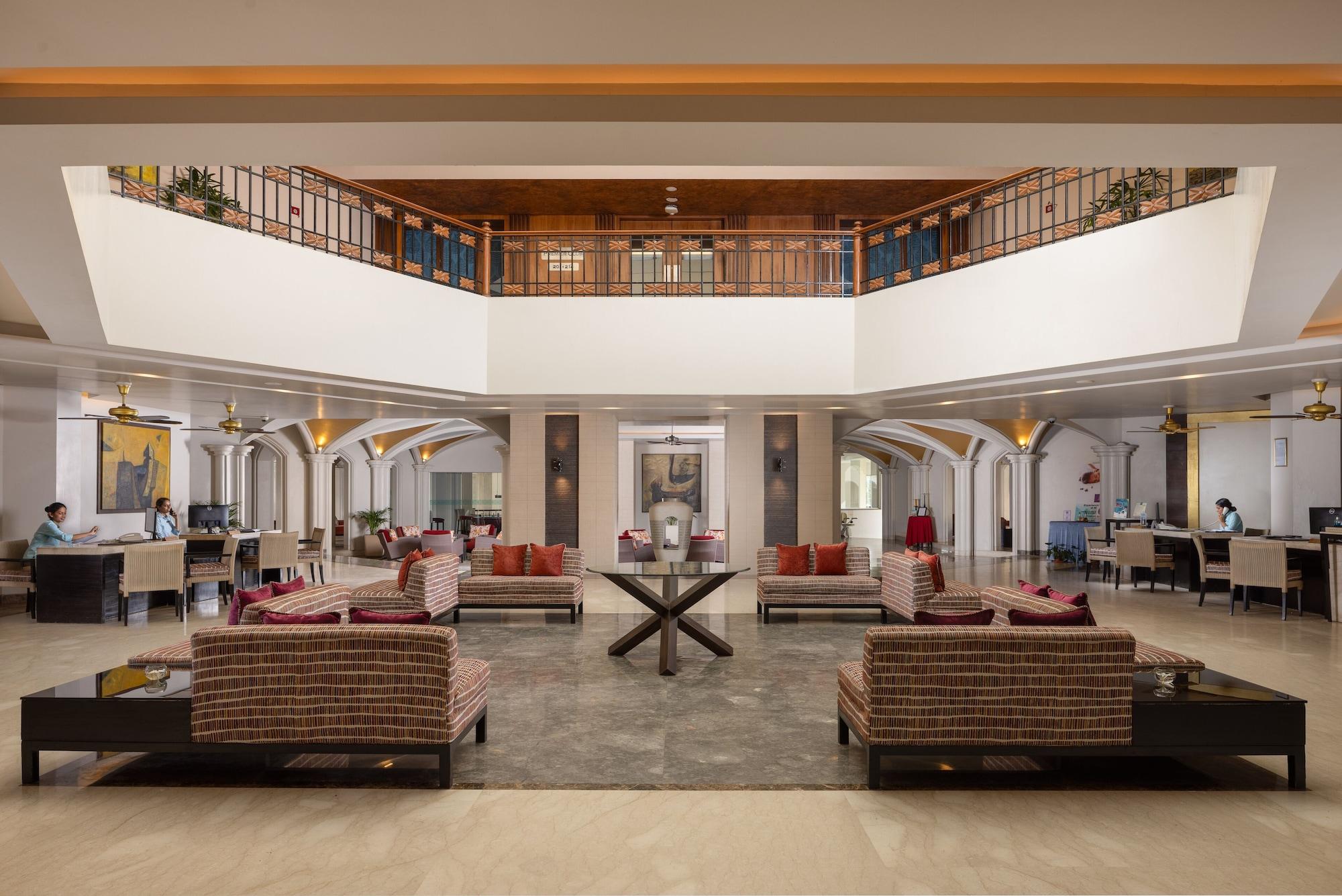Vista Lobby Kenilworth Resort & Spa