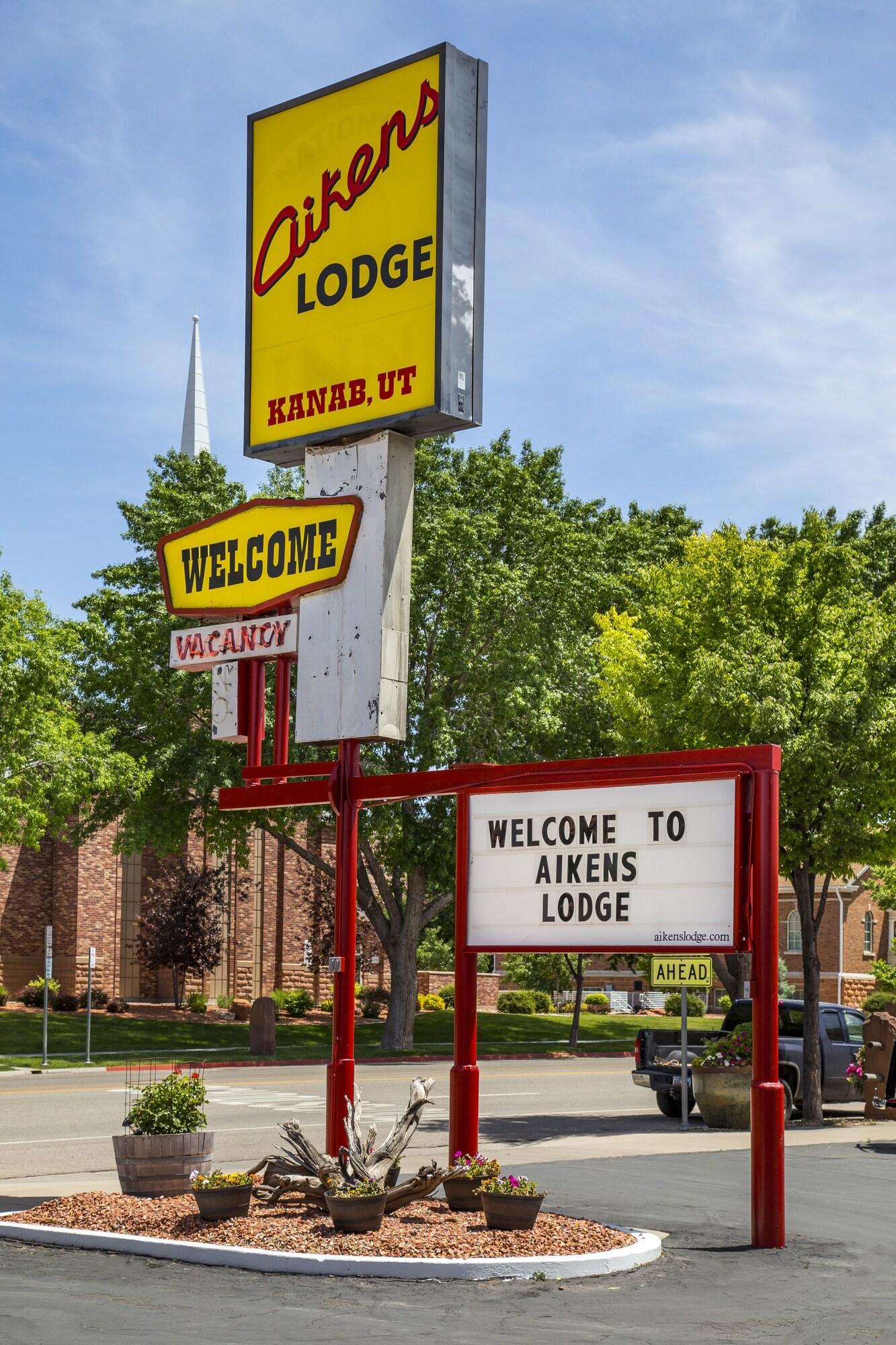 Vista Exterior Aiken's Lodge