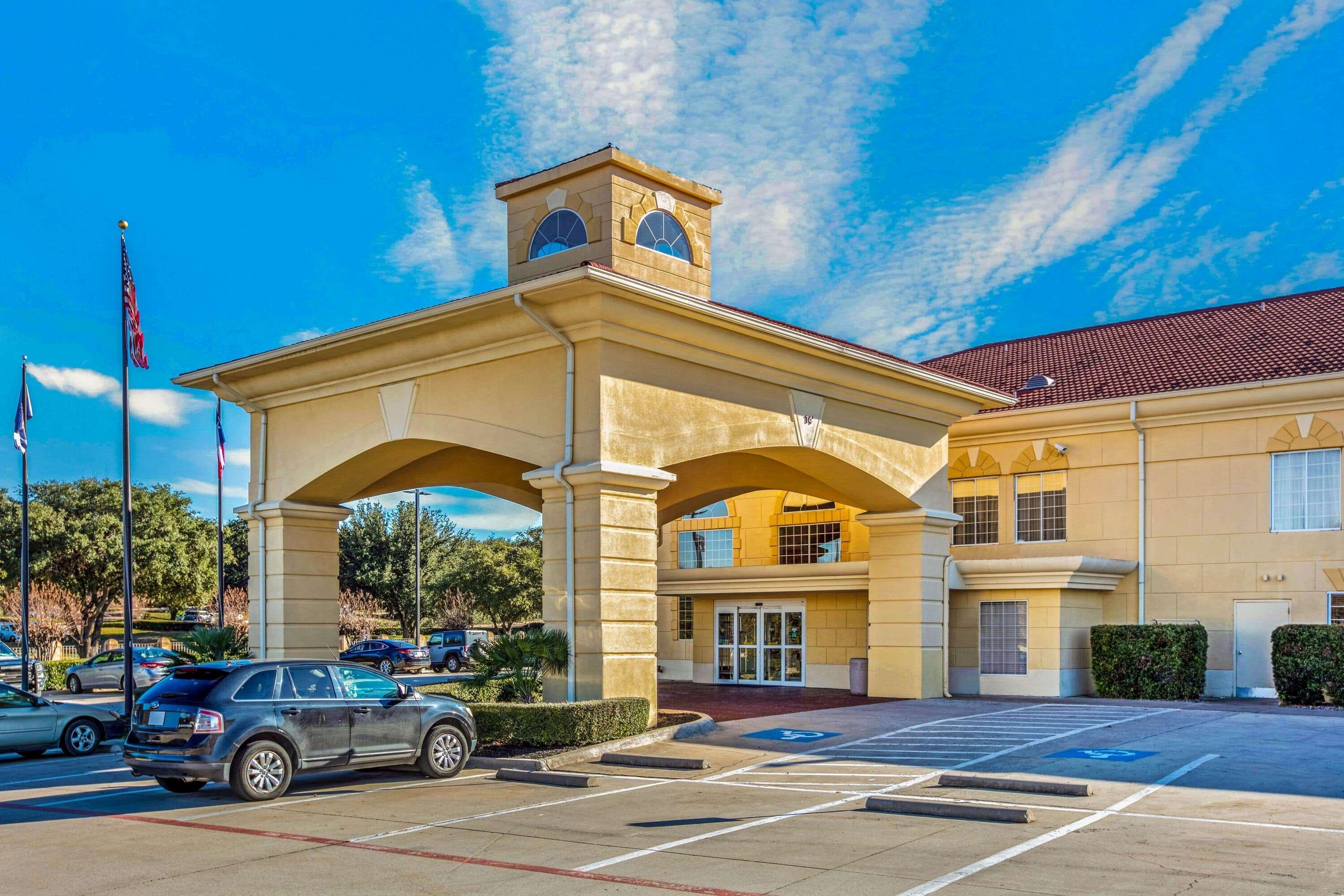 Vista Exterior La Quinta Inn & Suites Dallas - Las Colinas