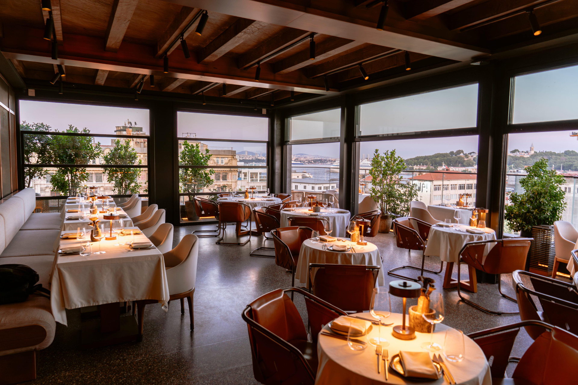 Restaurant The Bank Hotel Istanbul