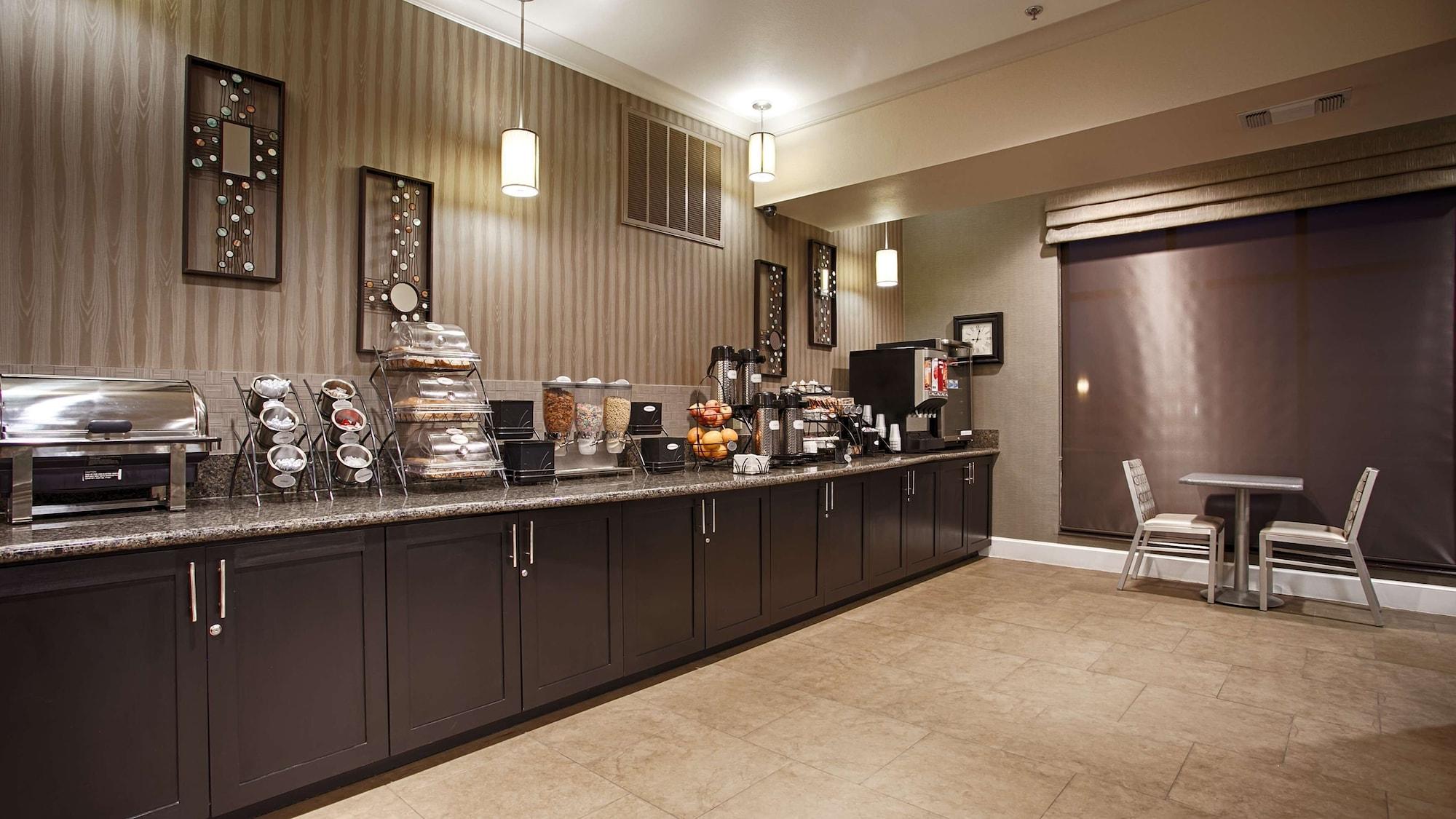 Restaurant Best Western Plus Texarkana Inn & Suites