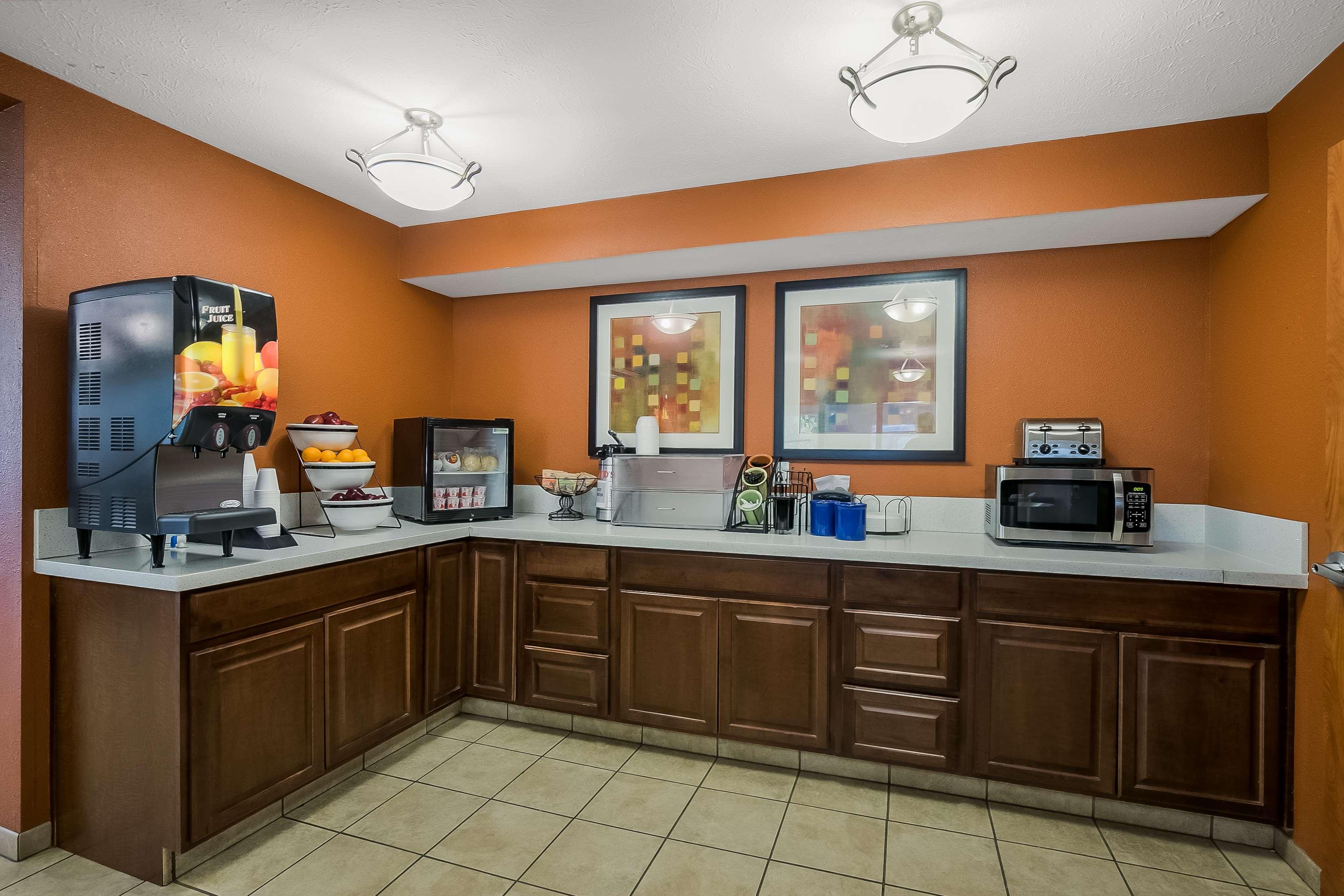Restaurant Americas Best Value Sandman Inn