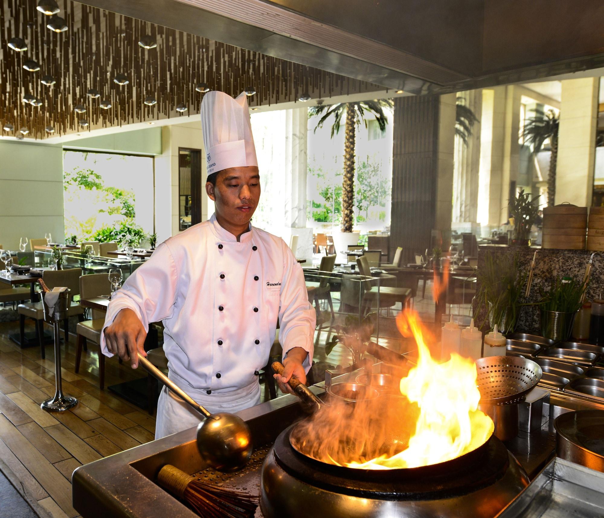 Restaurant The Grand New Delhi