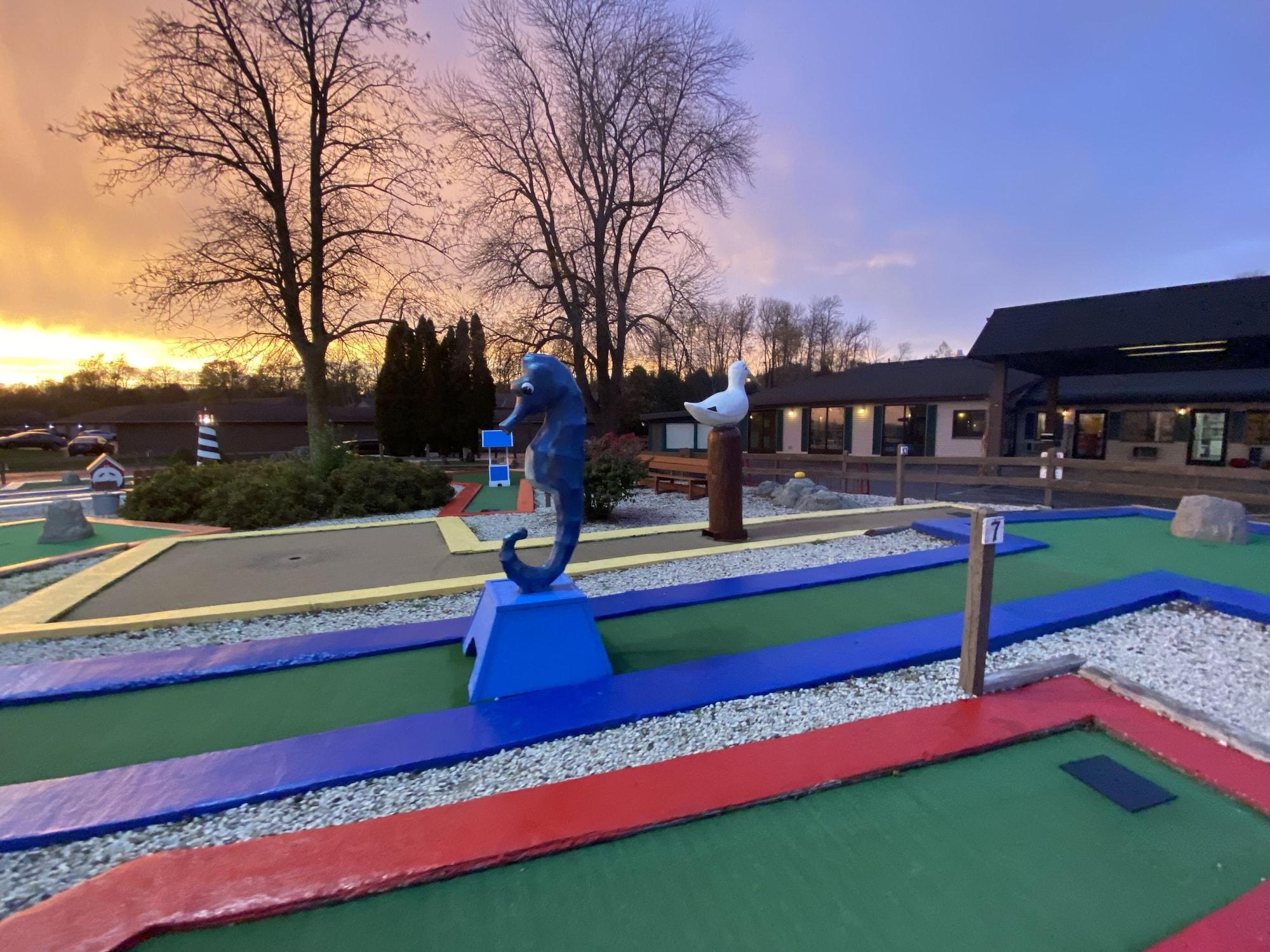 Campo de Golf Village Inn on the Lake