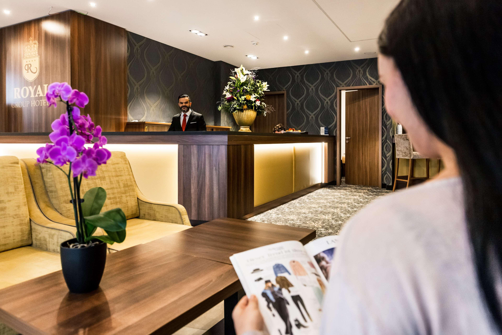 Vista Lobby Best Western Plus Royal Suites