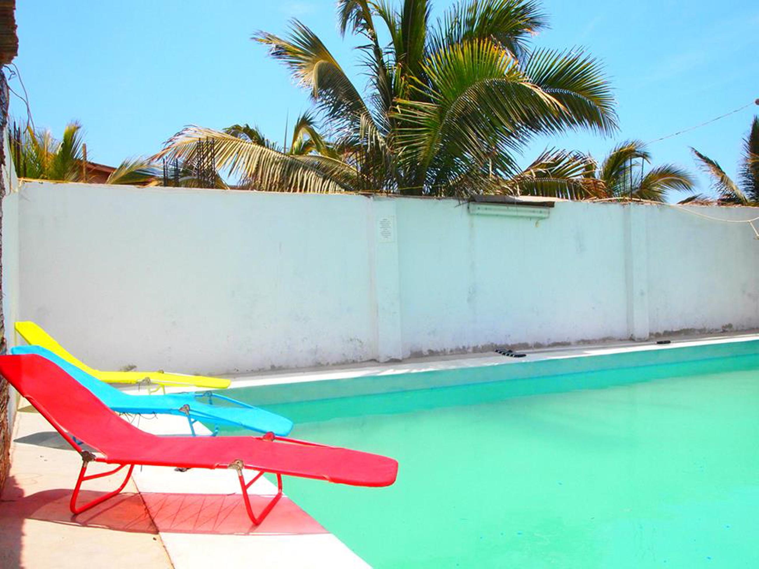 Vista Piscina Hospedaje Angeles del Mar