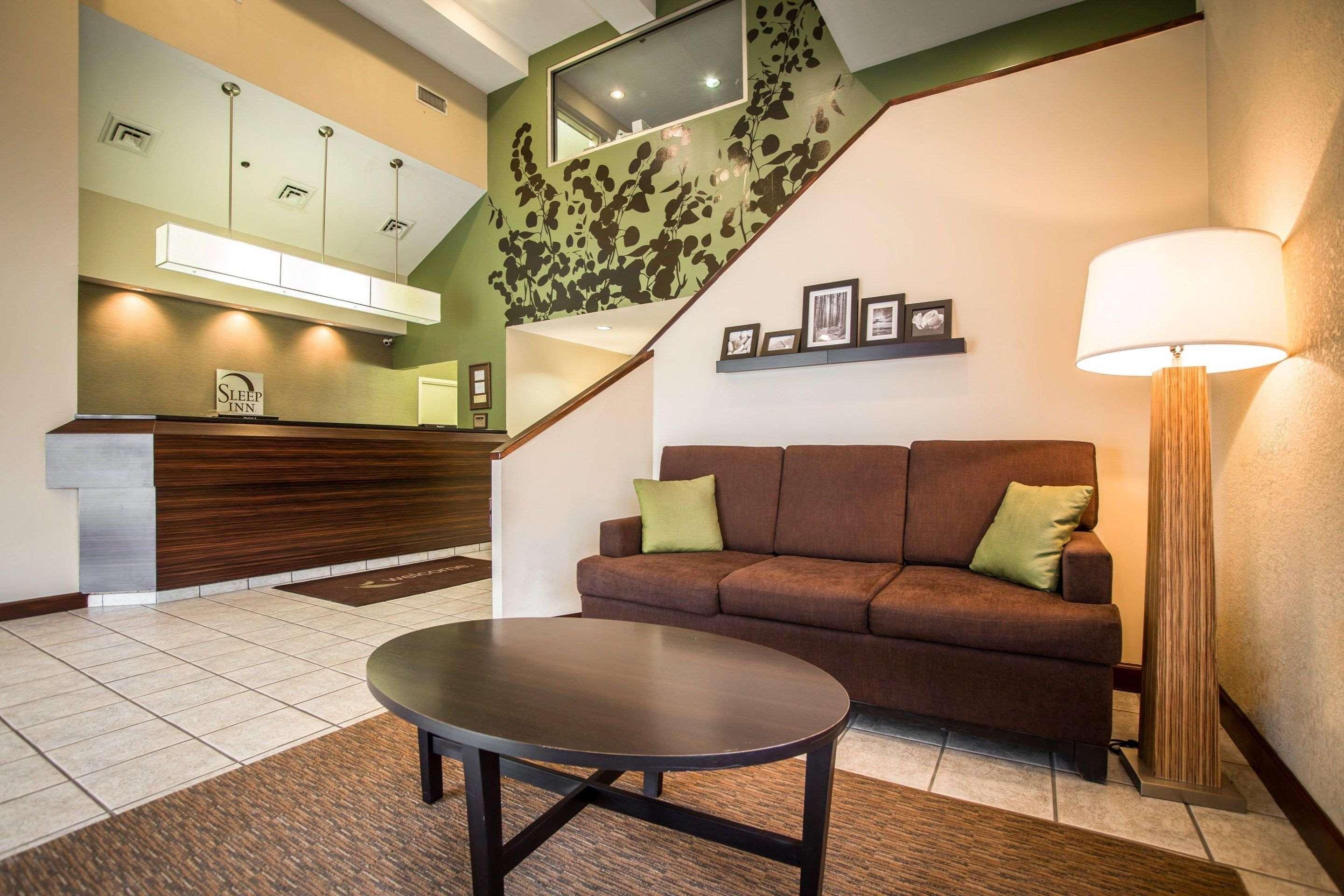 Vista Lobby Gerner by IHG