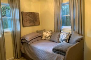 Alquiler Vacacional - Charming 2-bedroom cottage near Atlanta Beltline and Ponce City Market