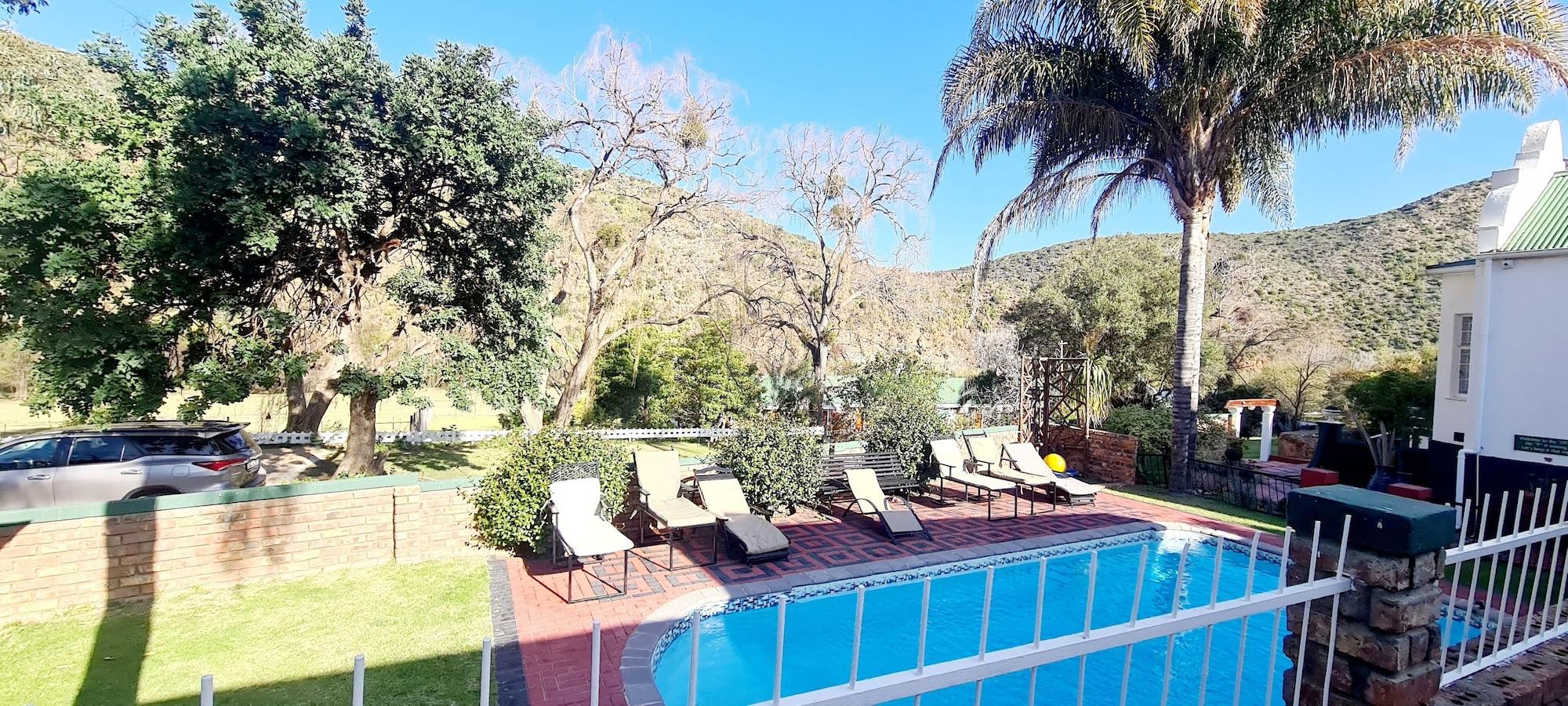 Vista Exterior Old Mill Lodge, Working Ostrich Farm & Restaurant, Oudtshoorn
