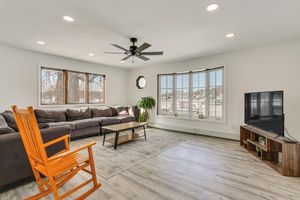 Alquiler Vacacional - Game Room & Hot Tub: Family Gem on Lake Hopatcong